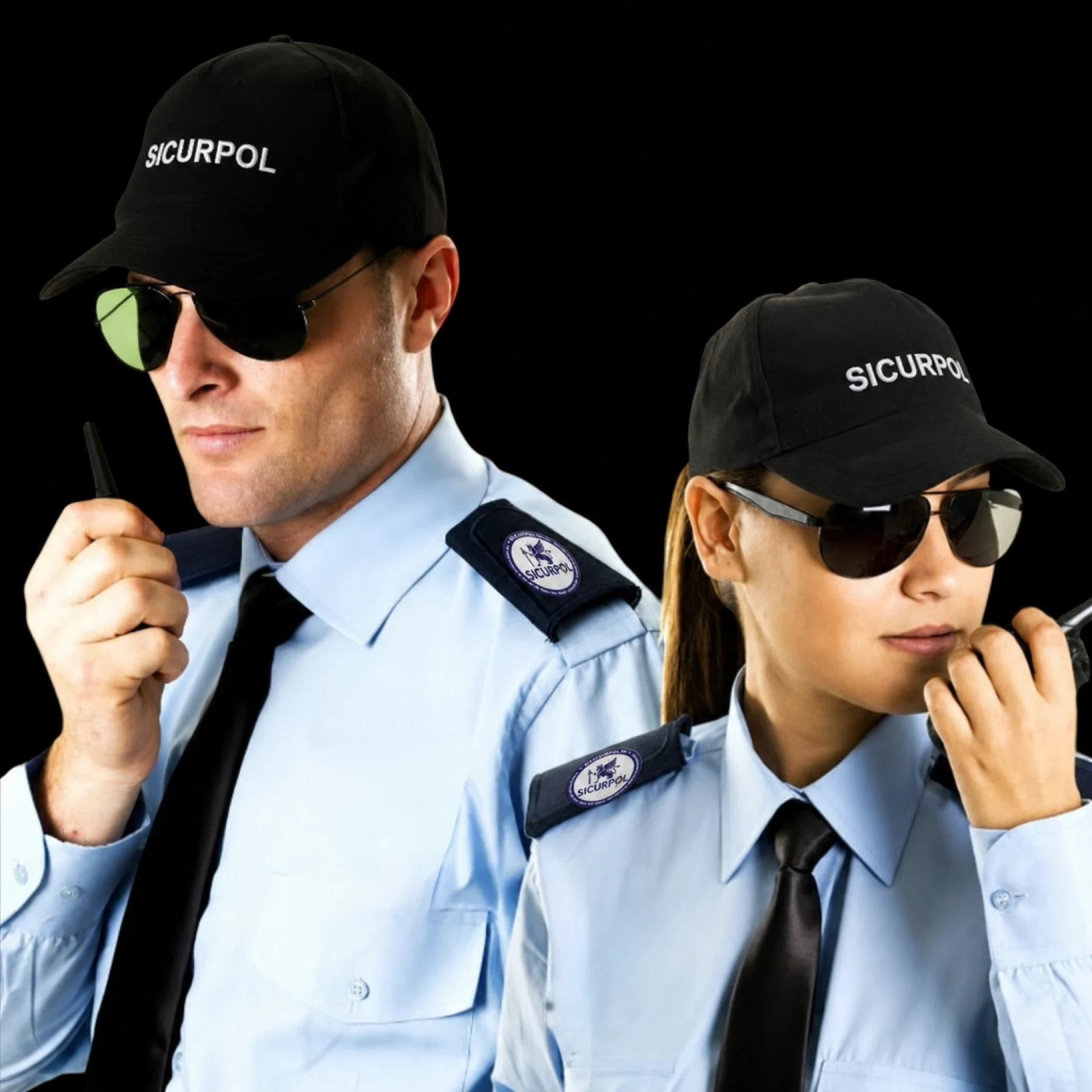 Due operatori SICURPOL equipaggiati per il servizio